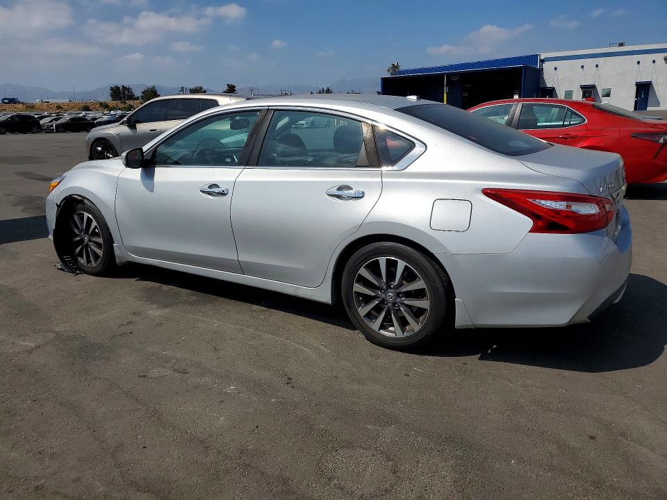 Продажа на аукционе авто 2017 Nissan Altima, vin: 1N4AL3AP0HC171355, номер лота: 58260646