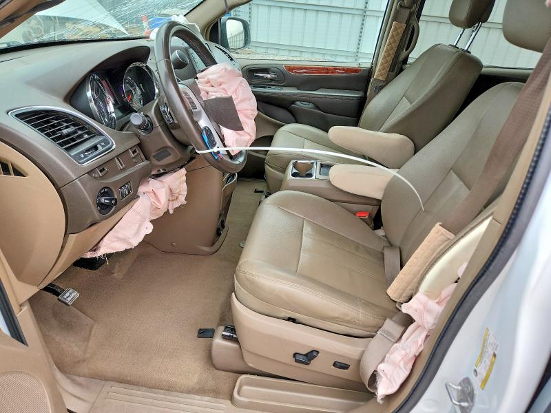 56145536 :رقم المزاد ، 2C4RC1BG8FR751490 vin ، 2015 Chrysler Town & Country مزاد بيع