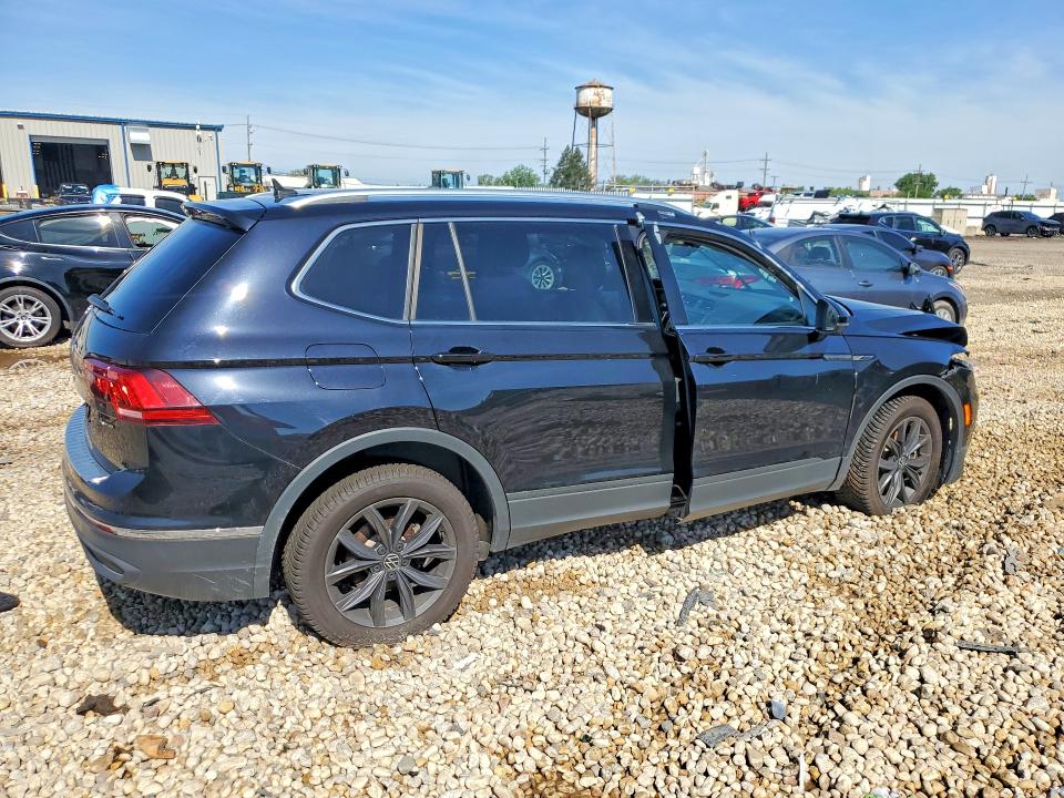 57061756 :رقم المزاد ، 3VV2B7AX3NM038397 vin ، 2022 Volkswagen Tiguan مزاد بيع