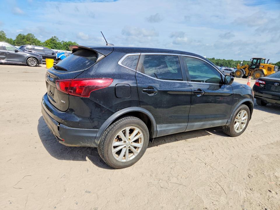 57504796 :رقم المزاد ، JN1BJ1CR5HW132690 vin ، 2017 Nissan Rogue Sport مزاد بيع