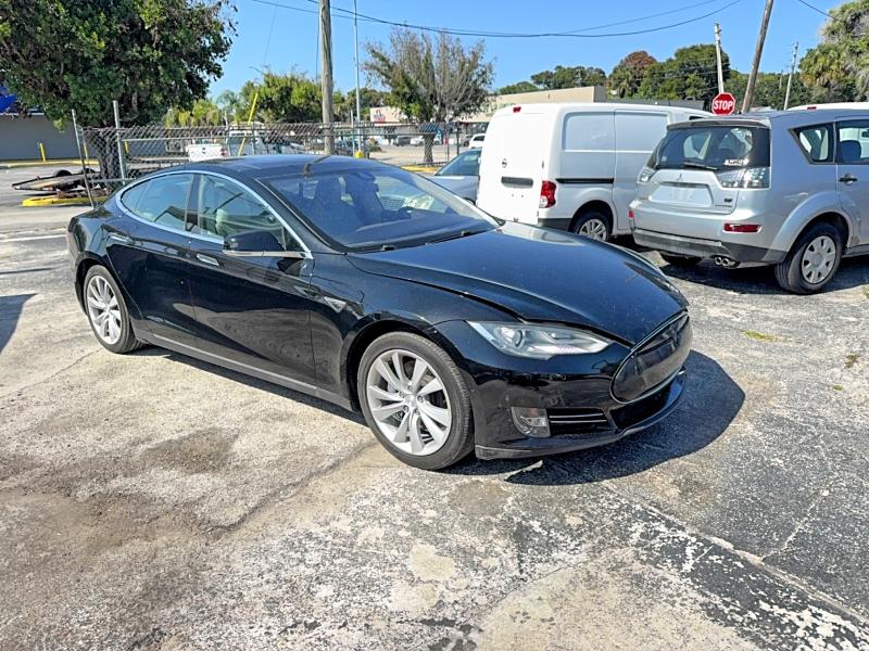 Продажа на аукционе авто 2014 Tesla Model S, vin: 5YJSA1H1XEFP66125, номер лота: 59369616