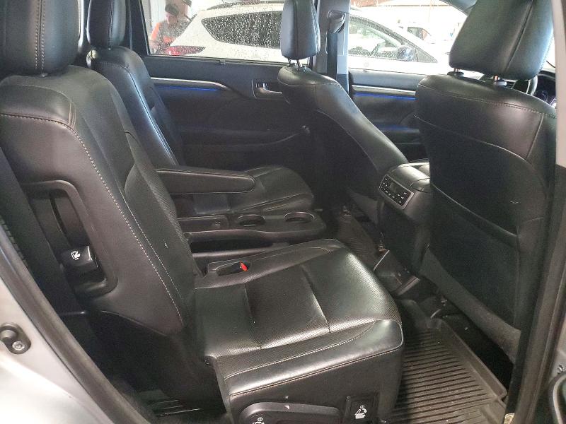 Продажа на аукционе авто 2018 Toyota Highlander Hybrid, vin: 5TDDGRFH6JS040287, номер лота: 55963336