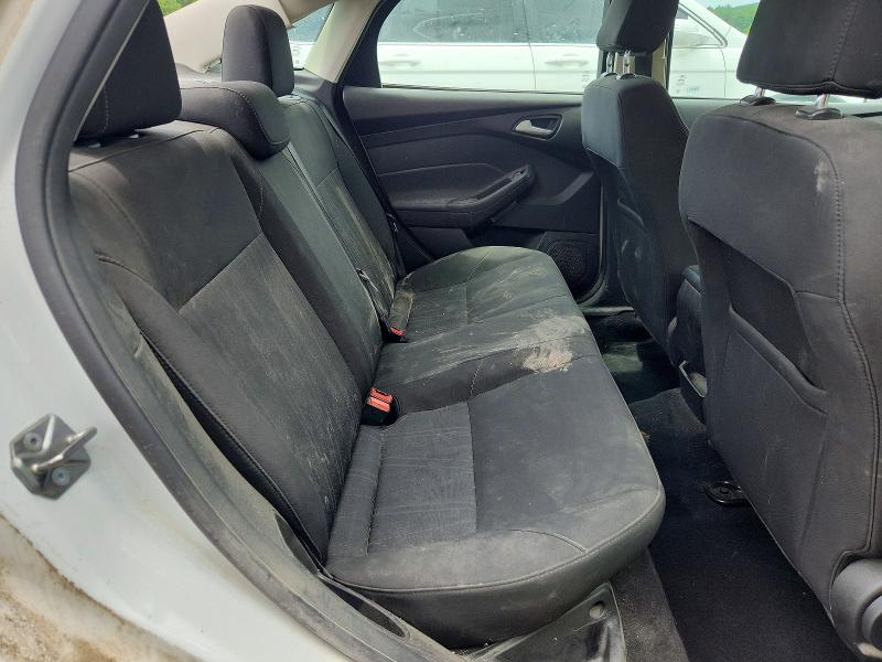 57656526 :رقم المزاد ، 1FADP3F22HL323182 vin ، 2017 Ford Focus مزاد بيع