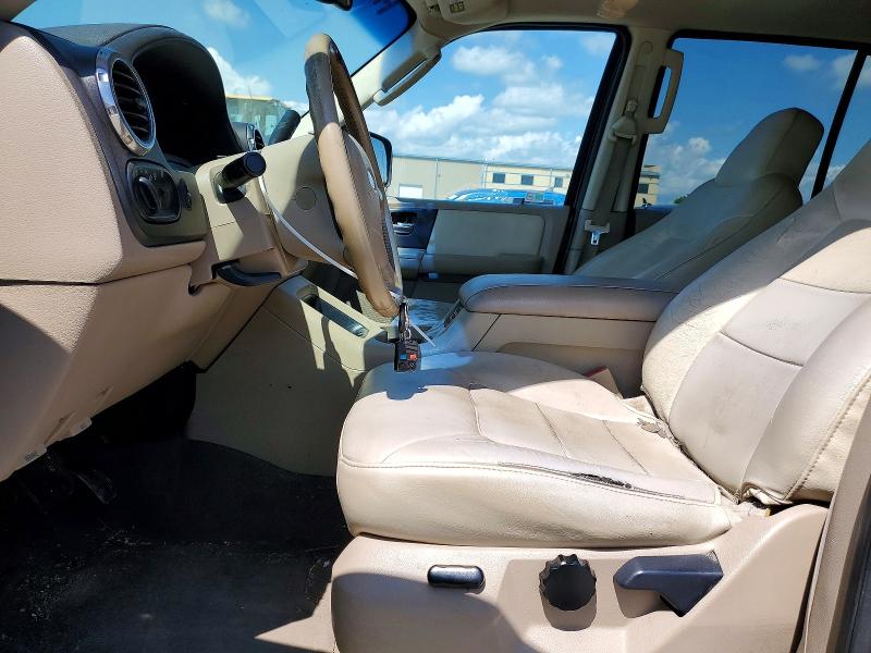 Продажа на аукционе авто 2003 Ford Expedition, vin: 1FMRU15W13LA91874, номер лота: 57311536