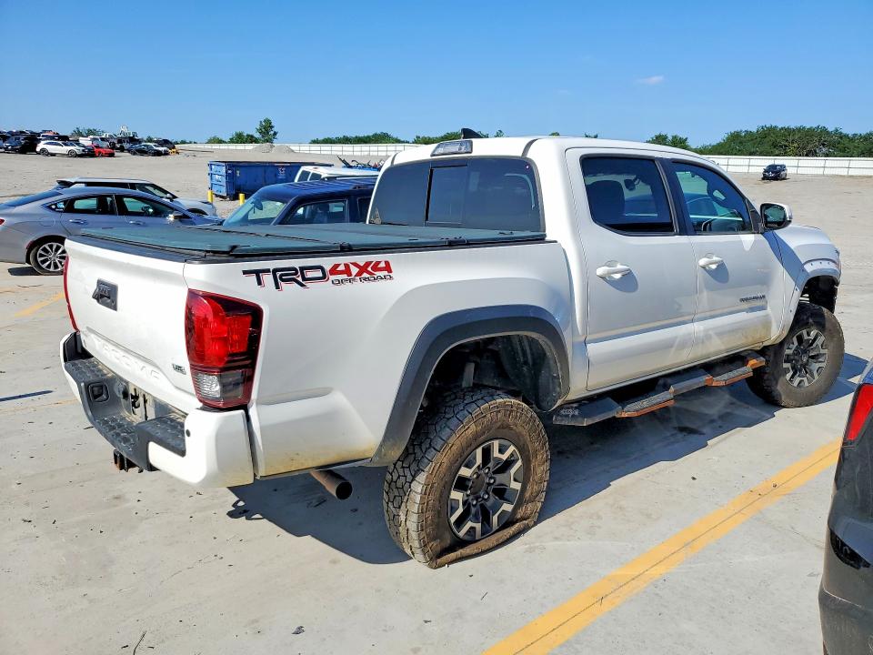 55130766 :رقم المزاد ، 3TMCZ5AN0JM138906 vin ، 2018 Toyota Tacoma مزاد بيع