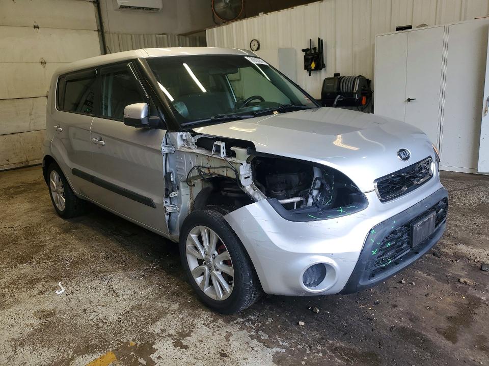 58062386 :رقم المزاد ، KNDJT2A6XD7588478 vin ، 2013 Kia Soul مزاد بيع