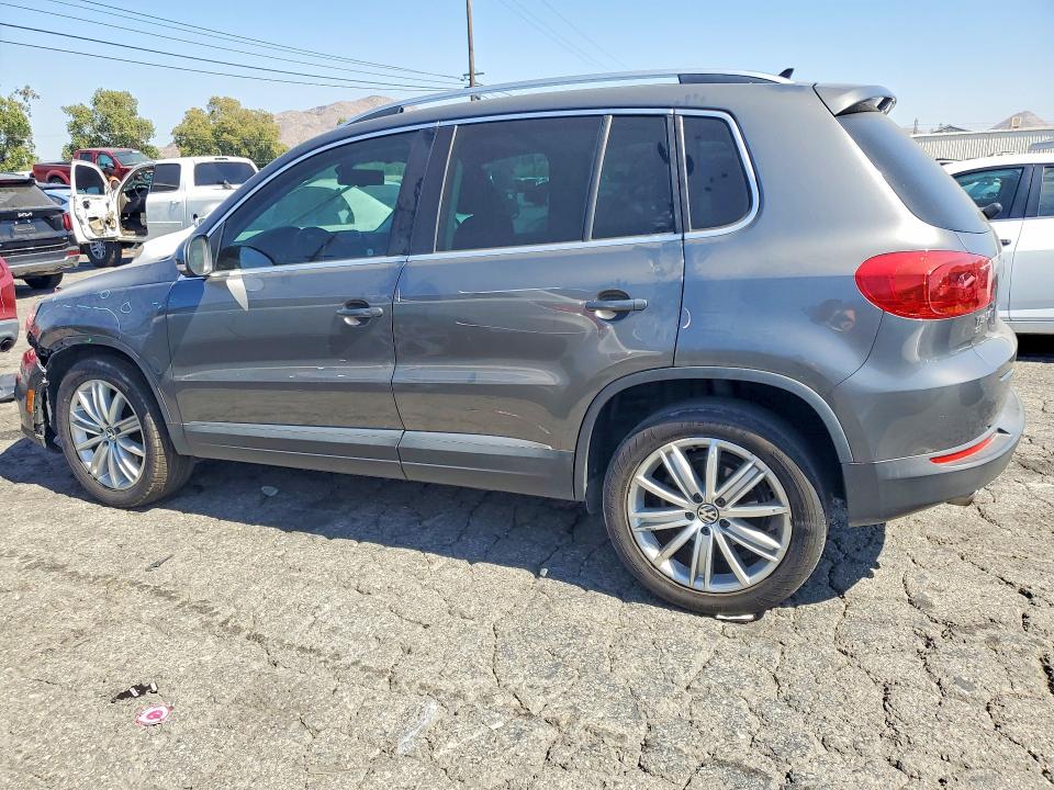 57590926 :رقم المزاد ، WVGAV7AX5GW575207 vin ، 2016 Volkswagen Tiguan مزاد بيع