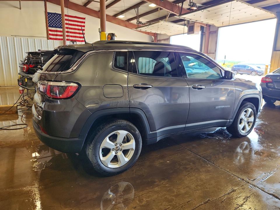 56243016 :رقم المزاد ، 3C4NJDBB4KT592758 vin ، 2019 Jeep Compass مزاد بيع