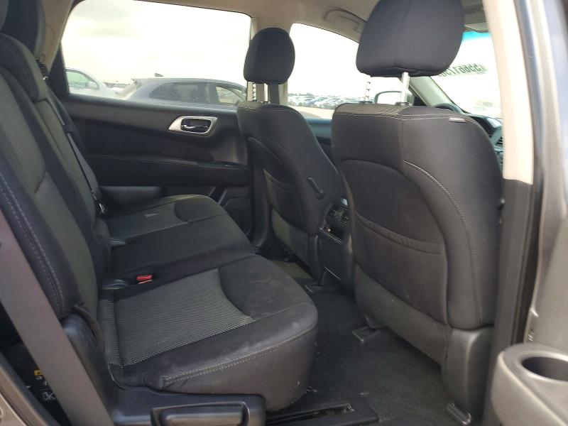 55661736 :رقم المزاد ، 5N1DR2MN6HC693123 vin ، 2017 Nissan Pathfinder مزاد بيع