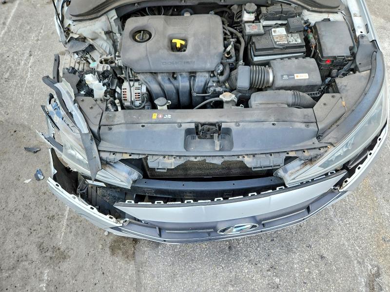 58464176 :رقم المزاد ، 5NPD74LF9KH495227 vin ، 2019 Hyundai Elantra مزاد بيع