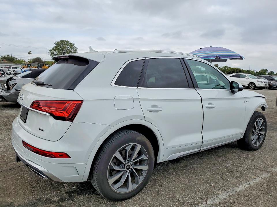 59017796 :رقم المزاد ، WA1EAAFY2P2153378 vin ، 2023 Audi Q5 مزاد بيع