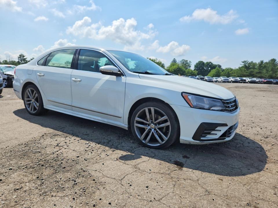 59140996 :رقم المزاد ، 1VWAT7A37GC037596 vin ، 2016 Volkswagen Passat مزاد بيع