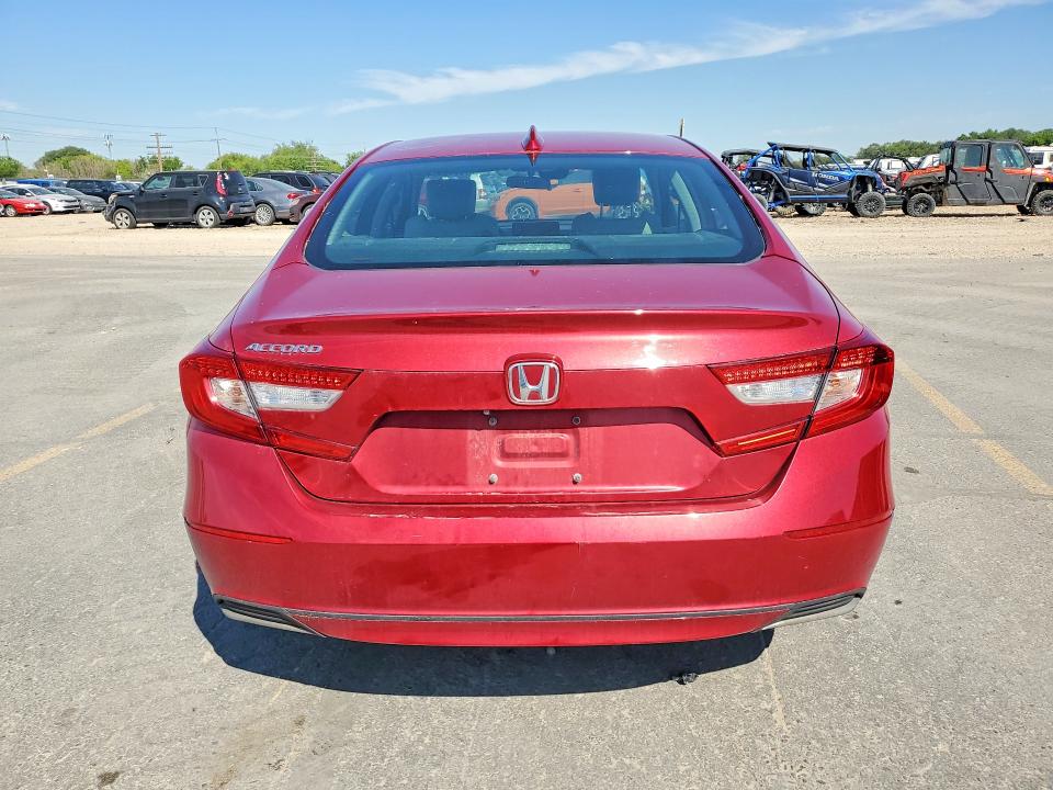 57750846 :رقم المزاد ، 1HGCV1F10JA021206 vin ، 2018 Honda Accord مزاد بيع