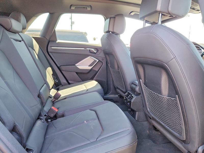 57241556 :رقم المزاد ، WA1DECF38S1087157 vin ، 2025 Audi Q3 مزاد بيع