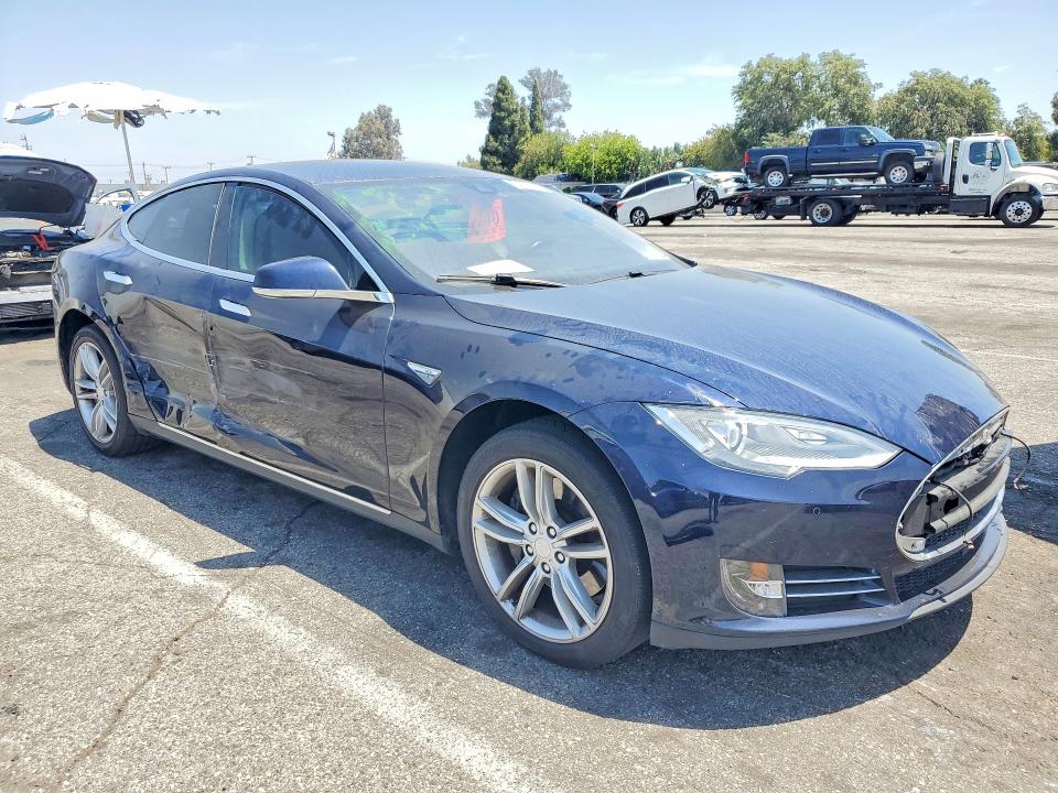 Продаж на аукціоні авто 2015 Tesla Model S, vin: 5YJSA1H12FFP79792, номер лоту: 54960416