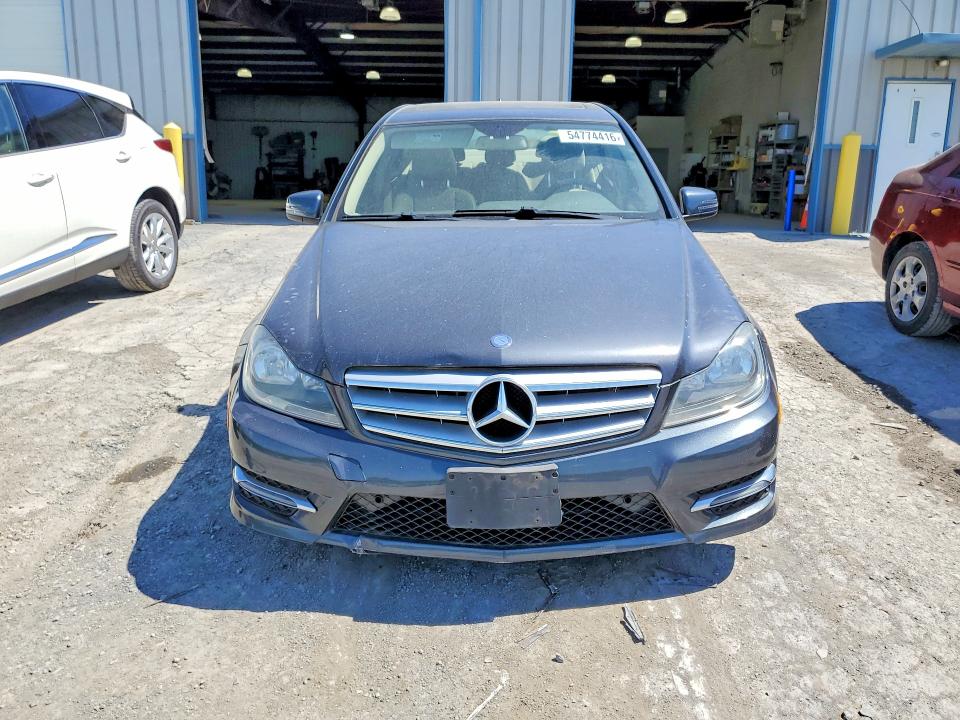 2013 Mercedes-benz C მანქანა იყიდება აუქციონზე, vin: WDDGF8AB4DR296109, აუქციონის ნომერი: 54774416