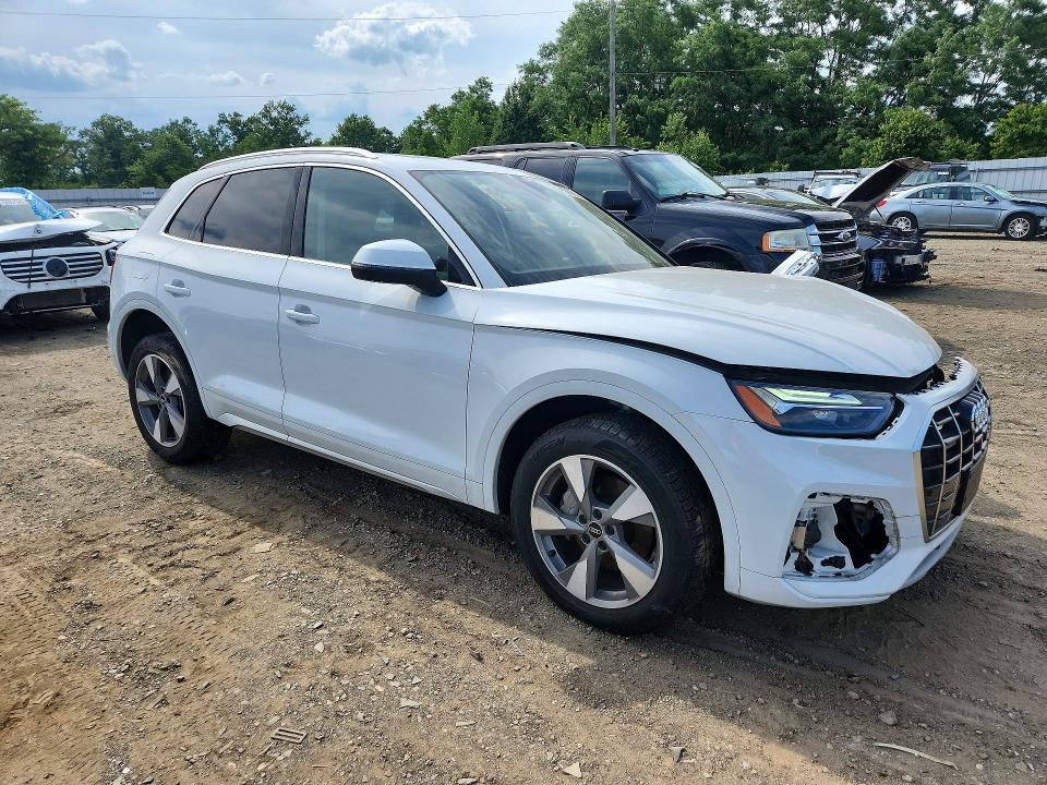 Продаж на аукціоні авто 2023 Audi Q5, vin: WA1ABAFY2P2043779, номер лоту: 58695526