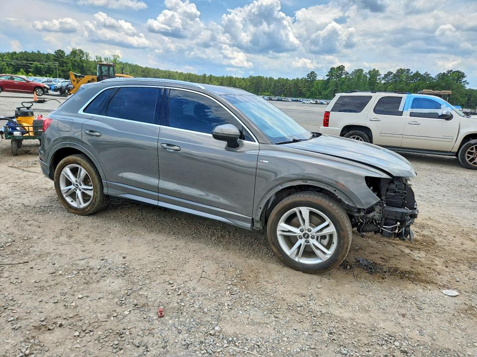 2021 Audi Q3 მანქანა იყიდება აუქციონზე, vin: WA1DECF37M1020469, აუქციონის ნომერი: 58750676