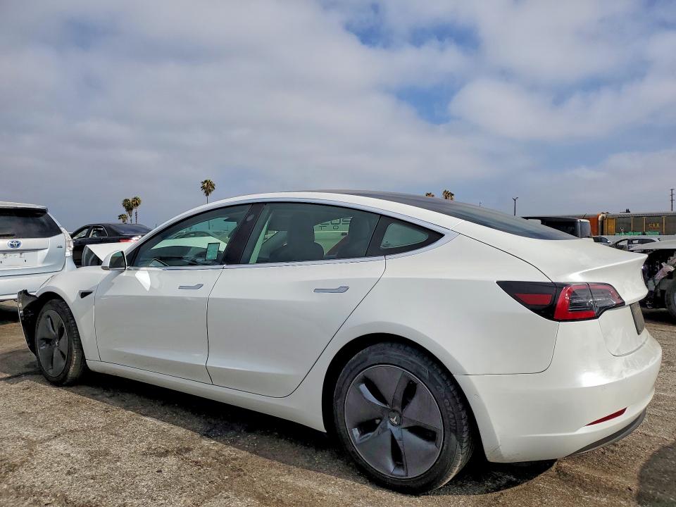 57927916 :رقم المزاد ، 5YJ3E1EA3LF660092 vin ، 2020 Tesla Model 3 مزاد بيع