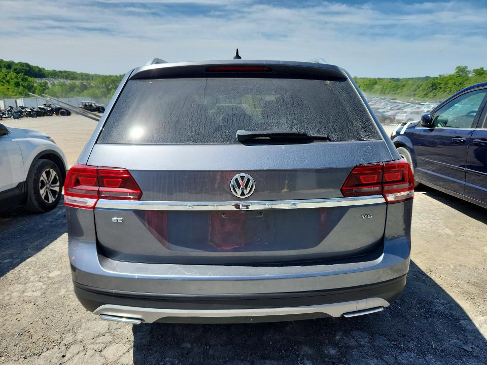 Продажа на аукционе авто 2018 Volkswagen Atlas, vin: 1V2CR2CA0JC565995, номер лота: 54677416