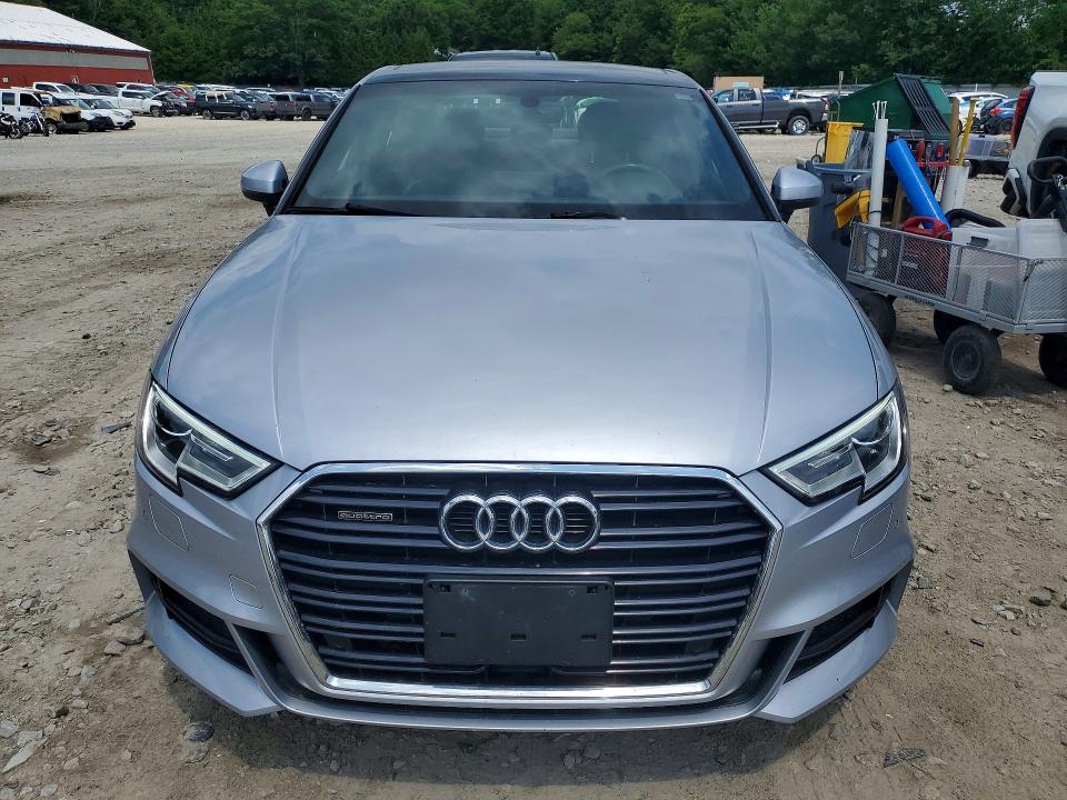 Продаж на аукціоні авто 2018 Audi A3, vin: WAUJ8GFF9J1040376, номер лоту: 56742666