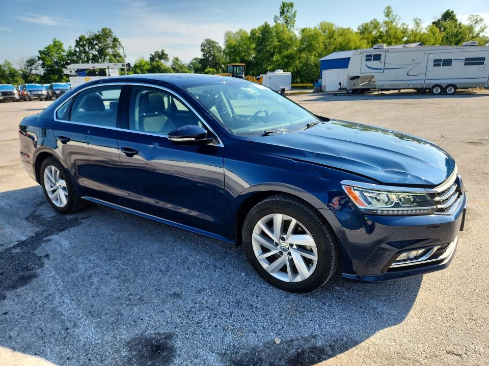 Продаж на аукціоні авто 2018 Volkswagen Passat, vin: 1VWBA7A38JC050777, номер лоту: 54897086