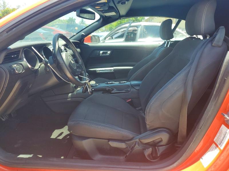 58532136 :رقم المزاد ، 1FATP8EM6F5401010 vin ، 2015 Ford Mustang مزاد بيع
