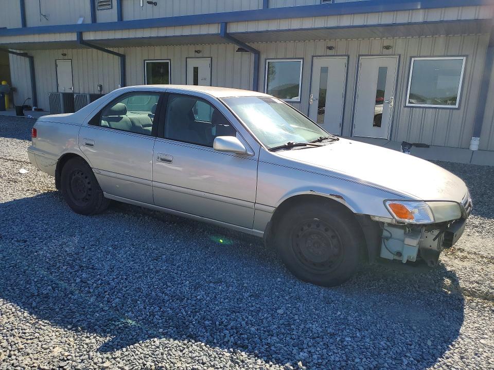 58355946 :رقم المزاد ، 4T1BG22K51U035072 vin ، 2001 Toyota Camry مزاد بيع