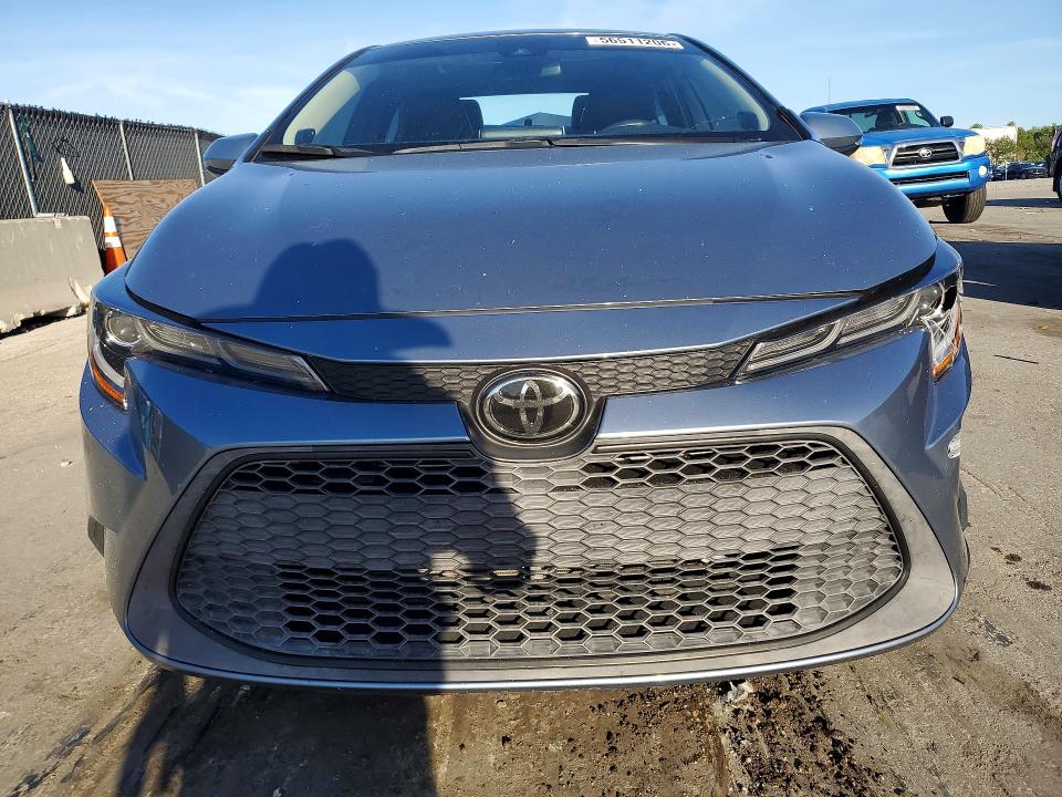 56511206 :رقم المزاد ، JTDFPMAE7N3027242 vin ، 2022 Toyota Corolla مزاد بيع