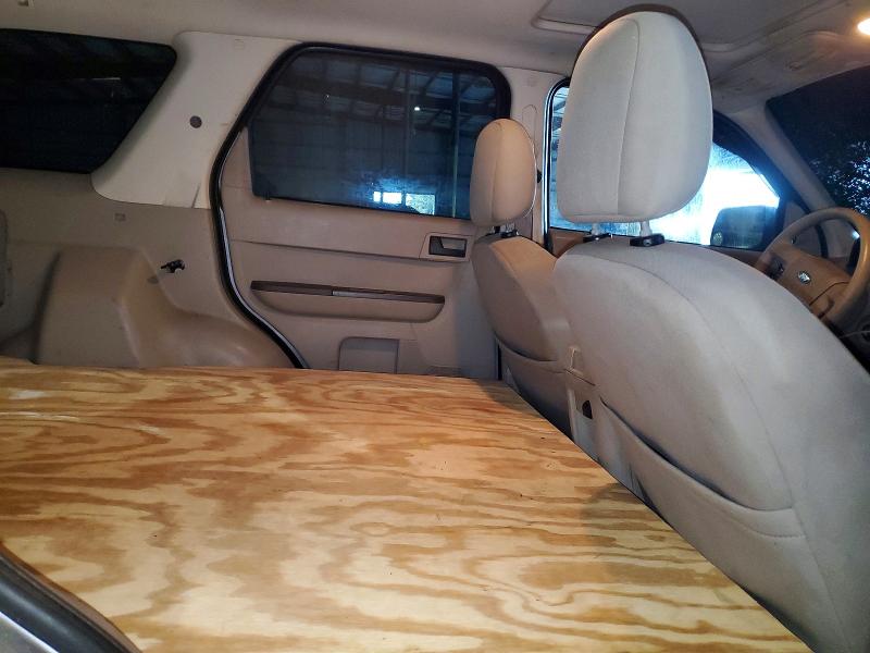 57530516 :رقم المزاد ، 1FMCU03Z18KE00981 vin ، 2008 Ford Escape مزاد بيع