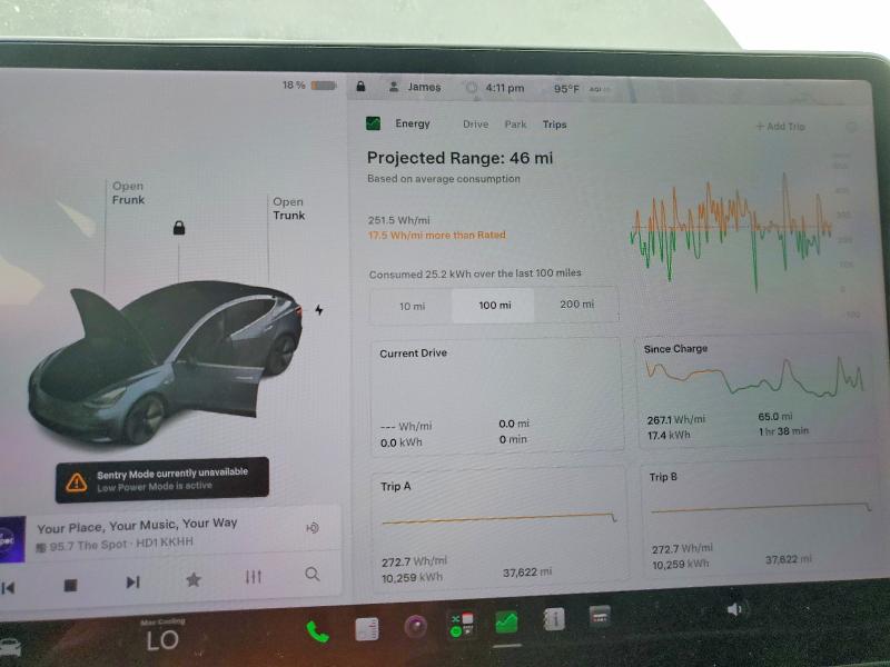57335836 :رقم المزاد ، 5YJ3E1EA6JF018799 vin ، 2018 Tesla Model 3 مزاد بيع