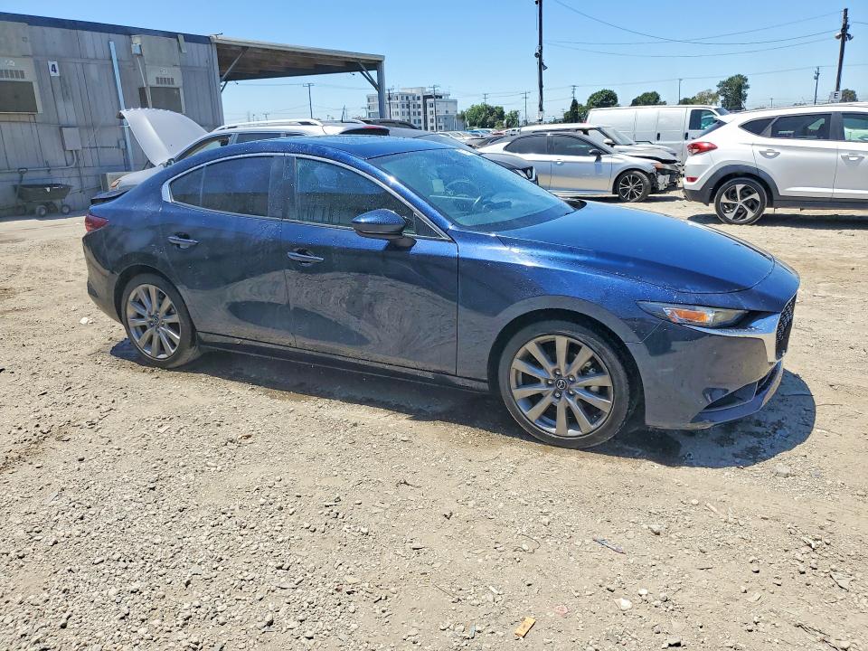 2021 Mazda 3 მანქანა იყიდება აუქციონზე, vin: JM1BPBCL4M1345795, აუქციონის ნომერი: 57195266