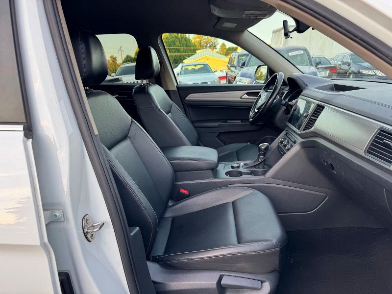 2018 Volkswagen Atlas მანქანა იყიდება აუქციონზე, vin: 1V2KR2CA3JC572144, აუქციონის ნომერი: 55476416