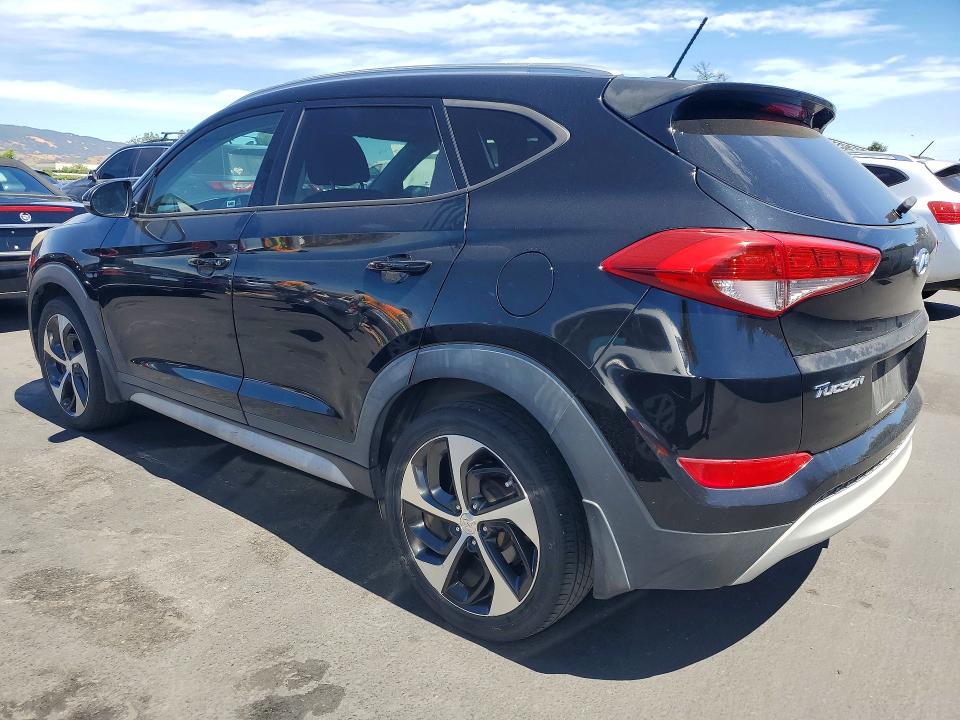 56892366 :رقم المزاد ، KM8J33A28HU390696 vin ، 2017 Hyundai Tucson مزاد بيع