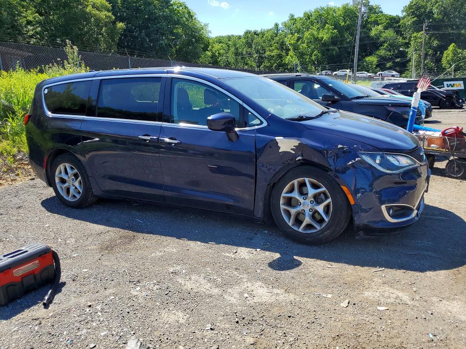 Продаж на аукціоні авто 2018 Chrysler Pacifica, vin: 2C4RC1FG9JR351750, номер лоту: 57749946