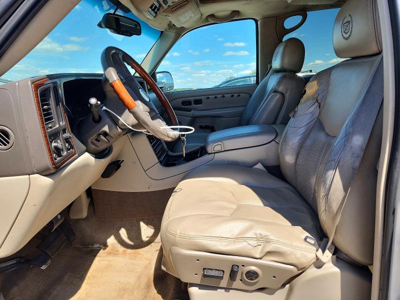 2004 Cadillac Escalade მანქანა იყიდება აუქციონზე, vin: 3GYFK66N14G288293, აუქციონის ნომერი: 58290416