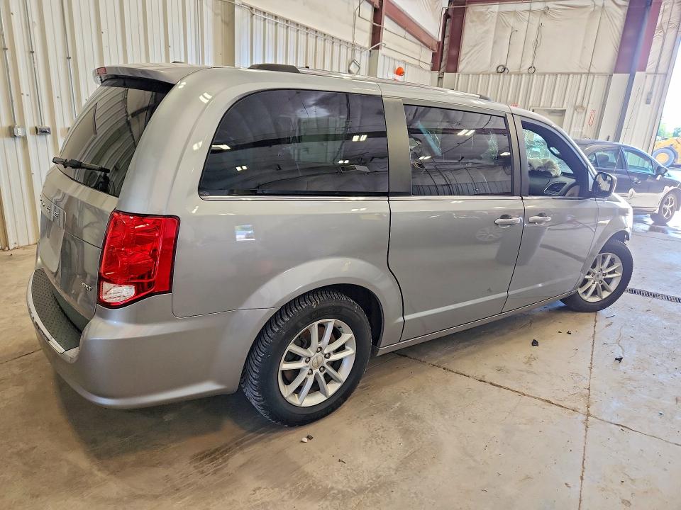 56831506 :رقم المزاد ، 2C4RDGCG8LR153233 vin ، 2020 Dodge Grand Caravan مزاد بيع