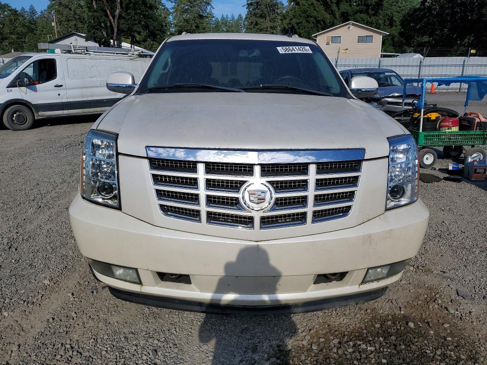 2008 Cadillac Escalade მანქანა იყიდება აუქციონზე, vin: 1GYFK66858R120558, აუქციონის ნომერი: 58641426