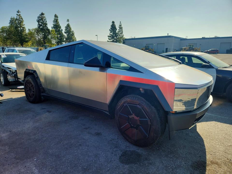 Продажа на аукционе авто 2024 Tesla Cybertruck, vin: 7G2CEHED8RA024161, номер лота: 58393256