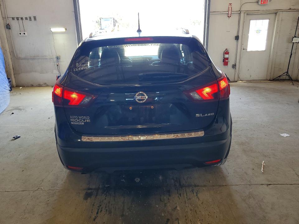 54829056 :رقم المزاد ، JN1BJ1CR7JW293726 vin ، 2018 Nissan Rogue Sport مزاد بيع