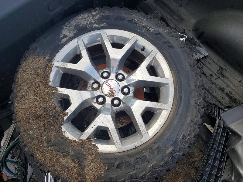 55463076 :رقم المزاد ، 3GTP1NEC8JG635251 vin ، 2018 Gmc Sierra مزاد بيع