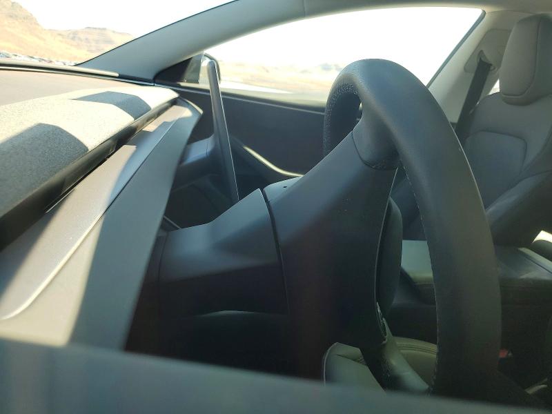 56839836 :رقم المزاد ، 5YJ3E1EB8SF916086 vin ، 2025 Tesla Model 3 مزاد بيع