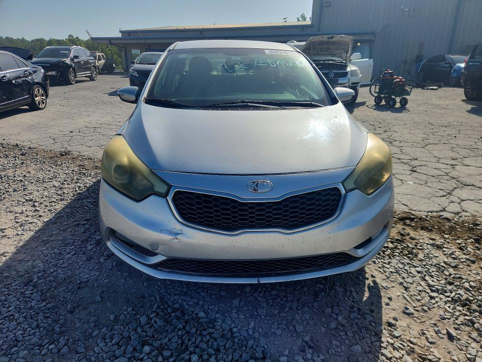 2014 Kia Forte მანქანა იყიდება აუქციონზე, vin: KNAFX4A80E5114301, აუქციონის ნომერი: 85624615