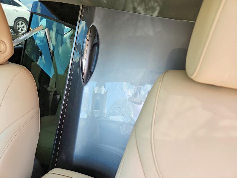 2019 Buick Envision მანქანა იყიდება აუქციონზე, vin: LRBFXBSA6KD008637, აუქციონის ნომერი: 57654896
