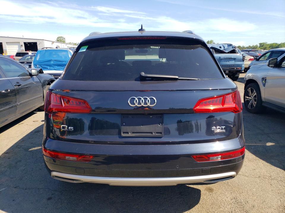 57323746 :رقم المزاد ، WA1BNAFY7J2021067 vin ، 2018 Audi Q5 مزاد بيع