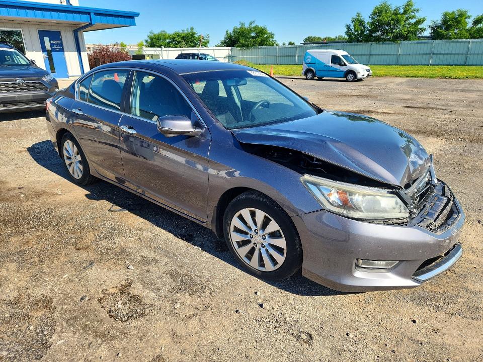 2013 Honda Accord მანქანა იყიდება აუქციონზე, vin: 1HGCR2F75DA007563, აუქციონის ნომერი: 58913846