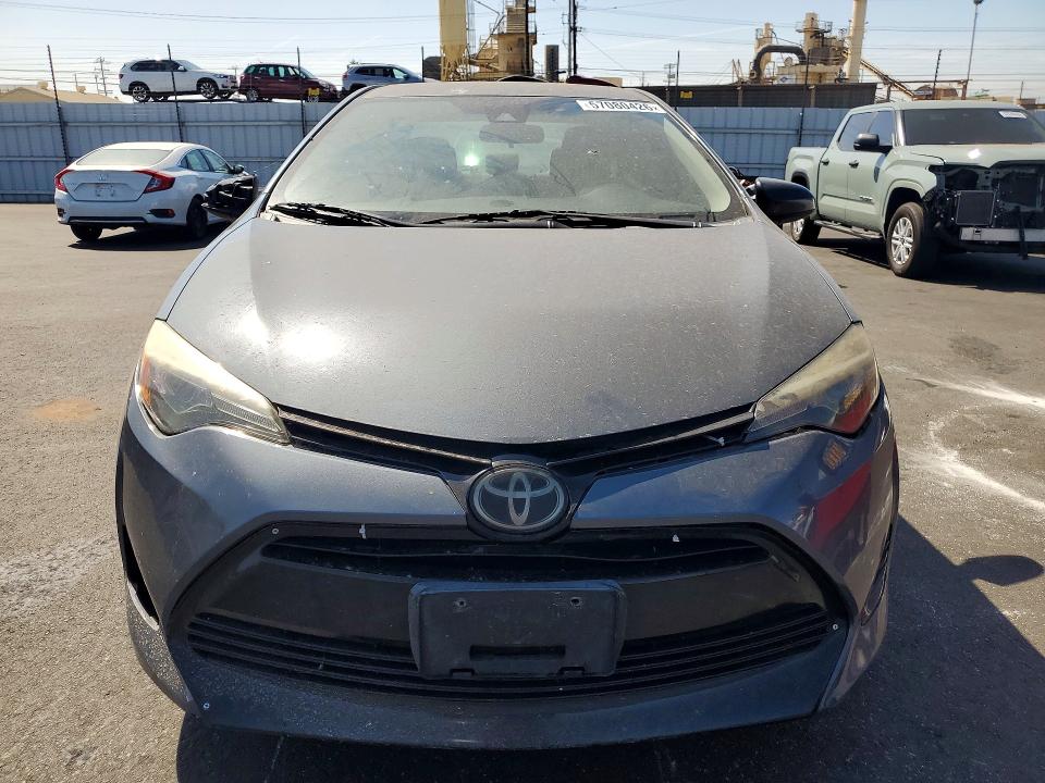 57080426 :رقم المزاد ، 5YFBURHE1HP622206 vin ، 2017 Toyt Corolla مزاد بيع