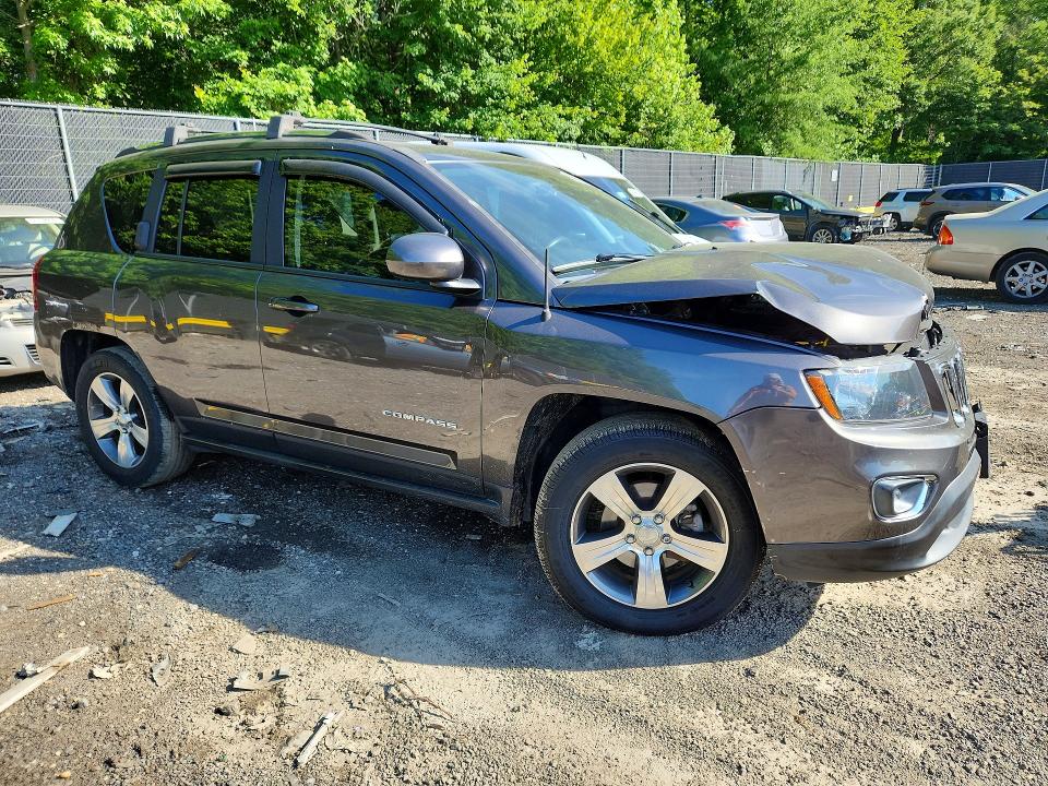 2016 Jeep Compass მანქანა იყიდება აუქციონზე, vin: 1C4NJDEB6GD729224, აუქციონის ნომერი: 55545946