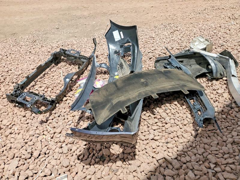 58457876 :رقم المزاد ، 2HGFC2F5XJH563961 vin ، 2018 Honda Civic مزاد بيع