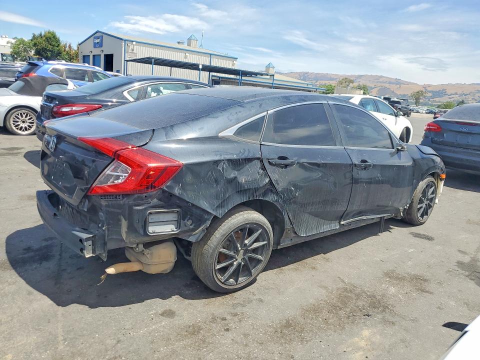 56267456 :رقم المزاد ، 2HGFC2F55HH501748 vin ، 2017 Honda Civic مزاد بيع
